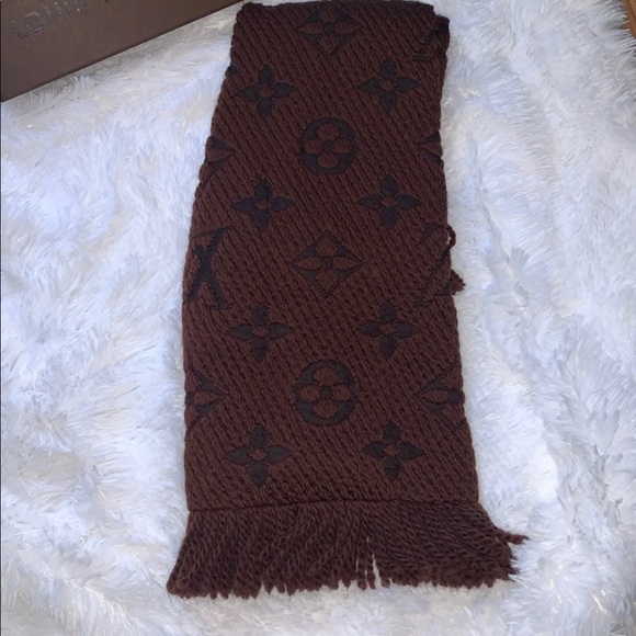 AUTHENTIC Louis Vuitton Scarf - Picture 2 of 7